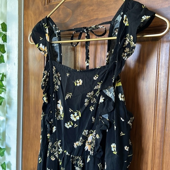 Square Neck Floral Tie Back Mini Dress in Floral Black - Picture 3 of 10